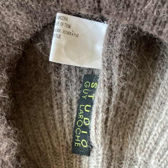 Guy Laroche Studio wool/angora blend beret. In excellent condition. - Picture 6 of 6